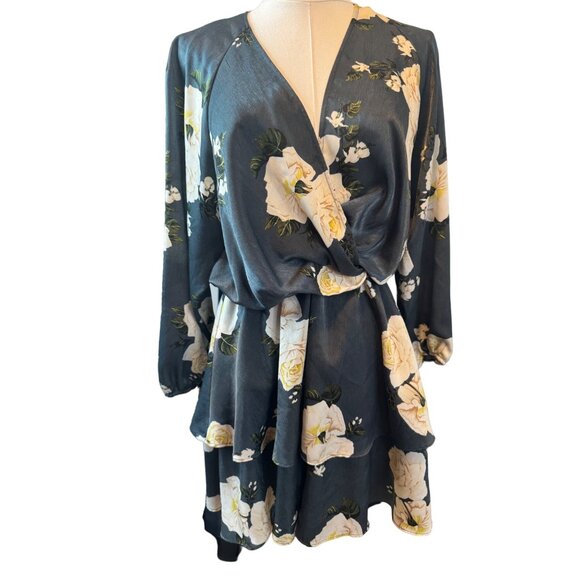 Exceptional Zara Floral Small Wrap DRESS Blue/Dark Gray Ivory Roses - Picture 2 of 16